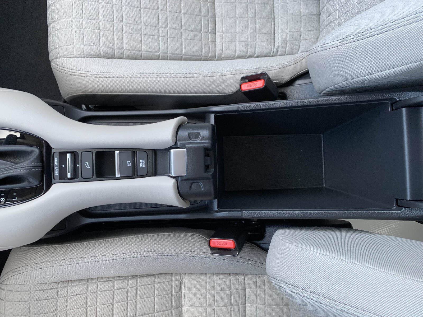 Certified 2026 Honda HR-V LX image 23