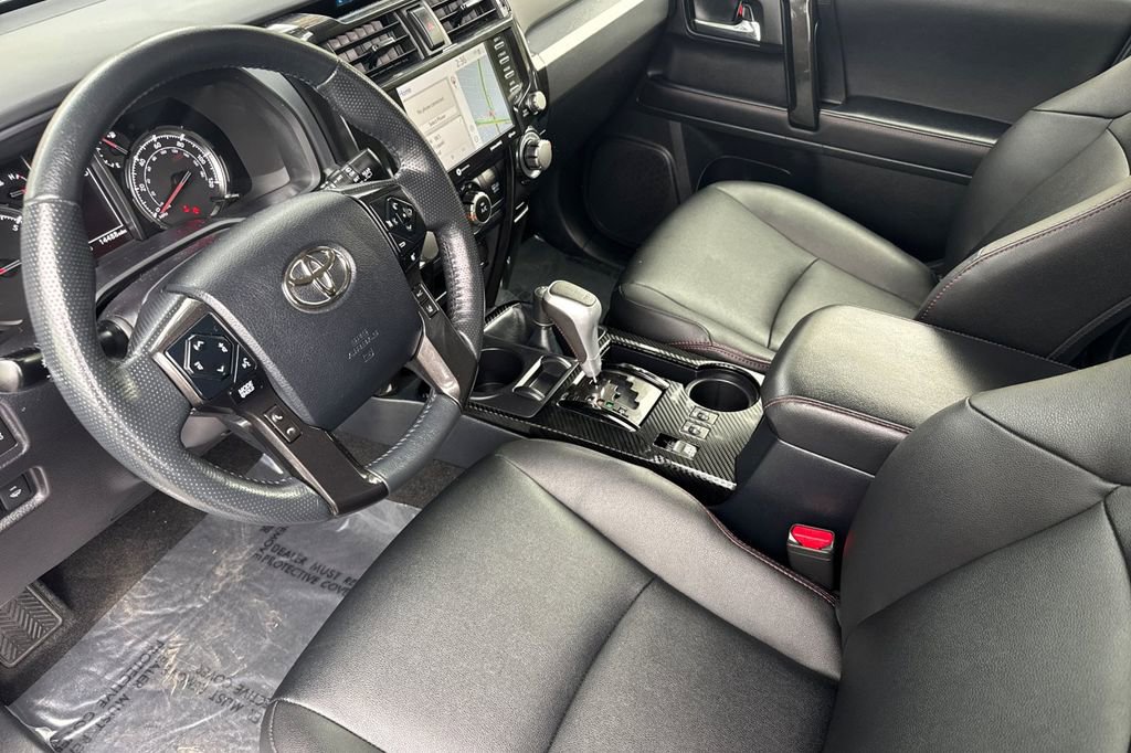 Certified 2024 Toyota 4Runner TRD Off-Road Premium w/ Moonroof Package AWD/4WD image 9