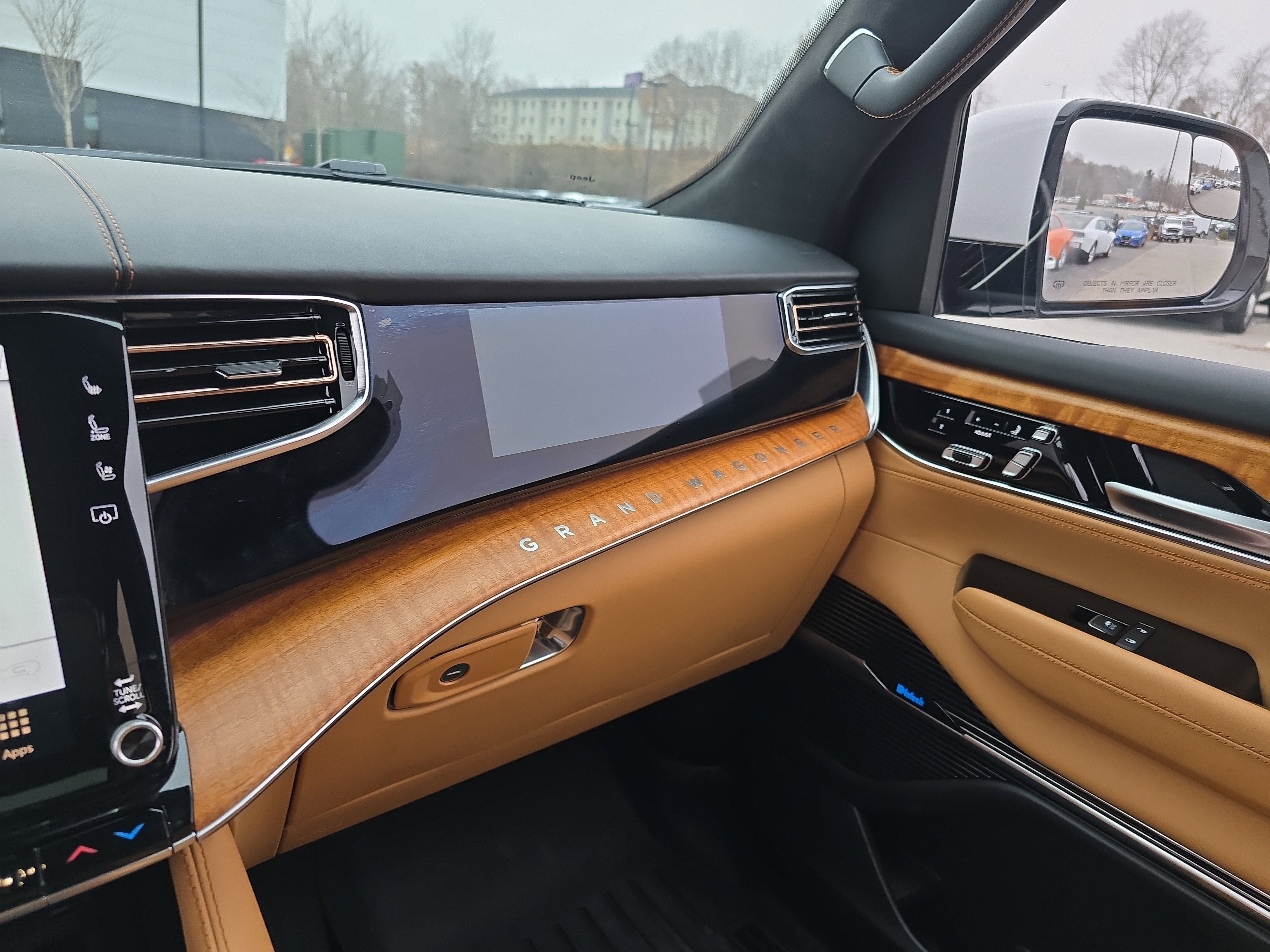 Used 2022 Jeep Grand Wagoneer Series III image 27