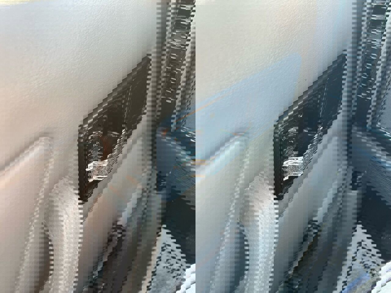 Used 1996 Jeep Cherokee 4WD 4-Door image 27