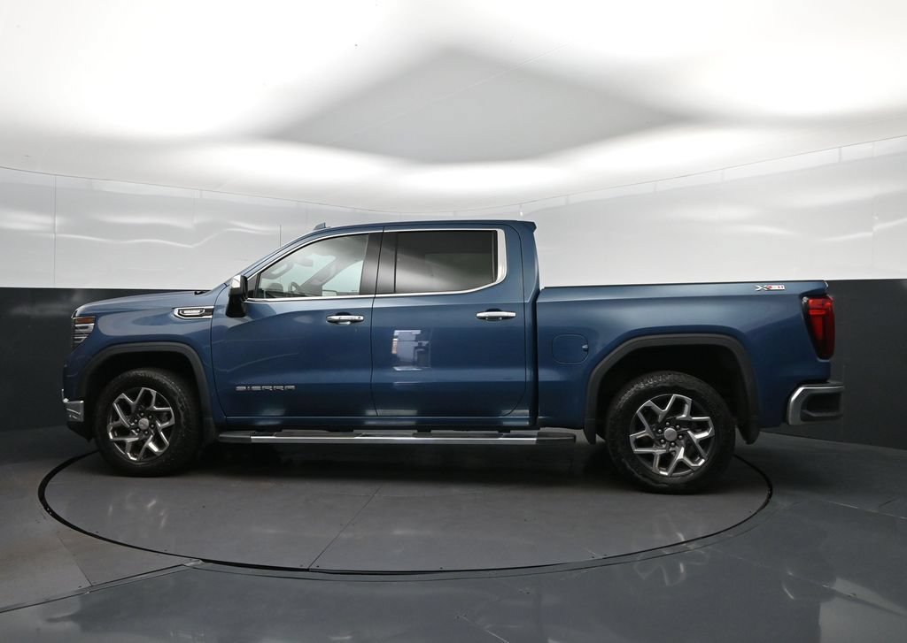 Used 2024 GMC Sierra 1500 SLT AWD/4WD image 4