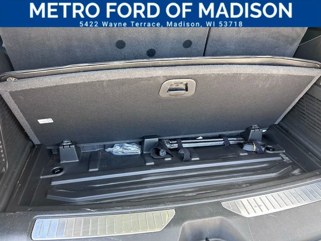 Used 2022 Chevrolet Tahoe RST w/ Luxury Package image 39