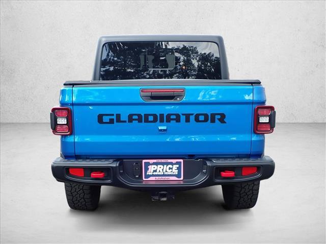 Used 2024 Jeep Gladiator Rubicon w/ Convenience Group AWD/4WD image 3