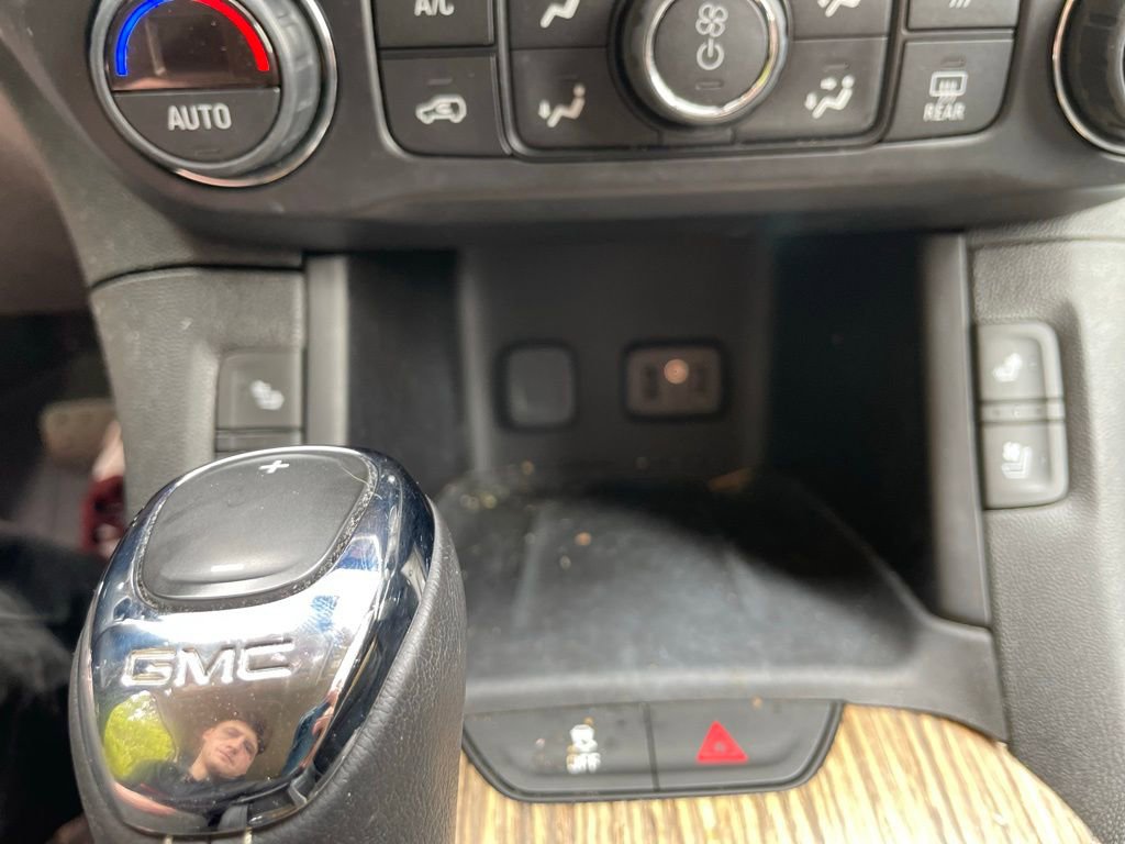 Used 2019 GMC Acadia Denali AWD/4WD image 13