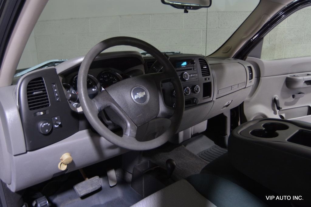 Used 2007 Chevrolet Silverado 2500 W/T w/ LS Package image 13