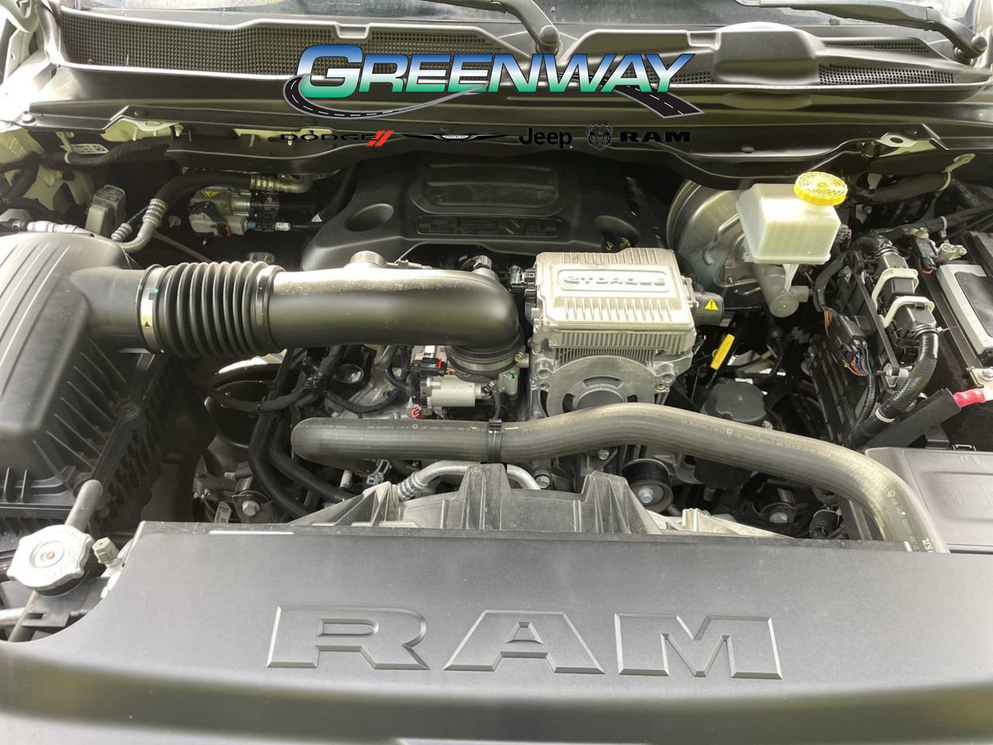 Used 2023 RAM 1500 Laramie AWD/4WD image 7