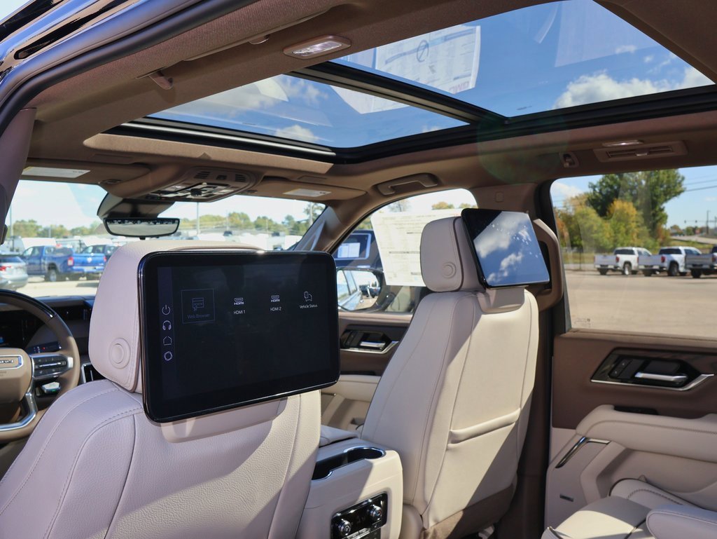 New 2026 GMC Yukon XL Denali w/ Denali Reserve Package image 18