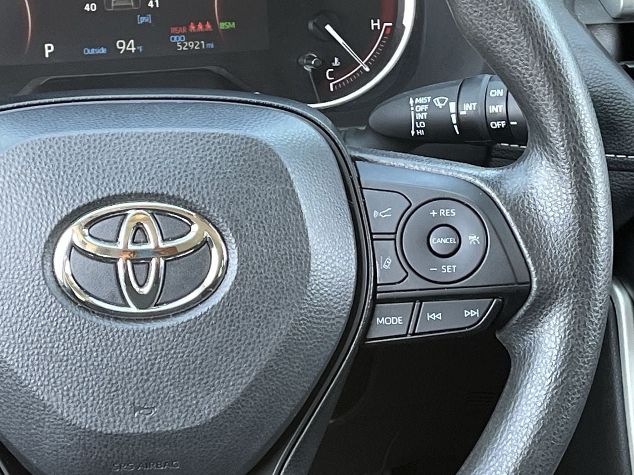 Used 2024 Toyota RAV4 XLE FWD image 14