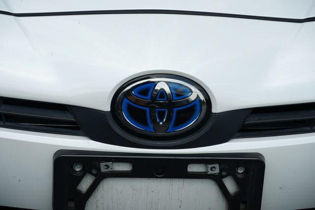 Used 2021 Toyota Prius Limited FWD image 5
