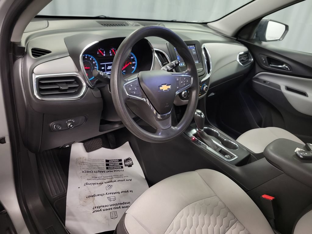 Used 2019 Chevrolet Equinox LS FWD image 17