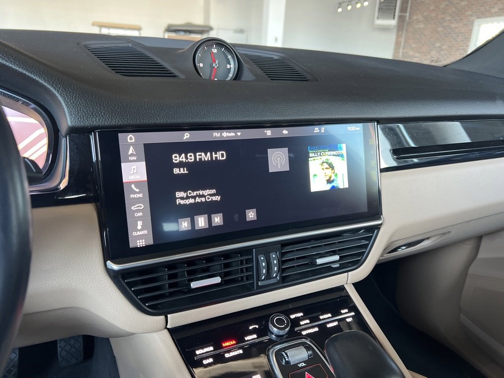 Used 2020 Porsche Cayenne image 4