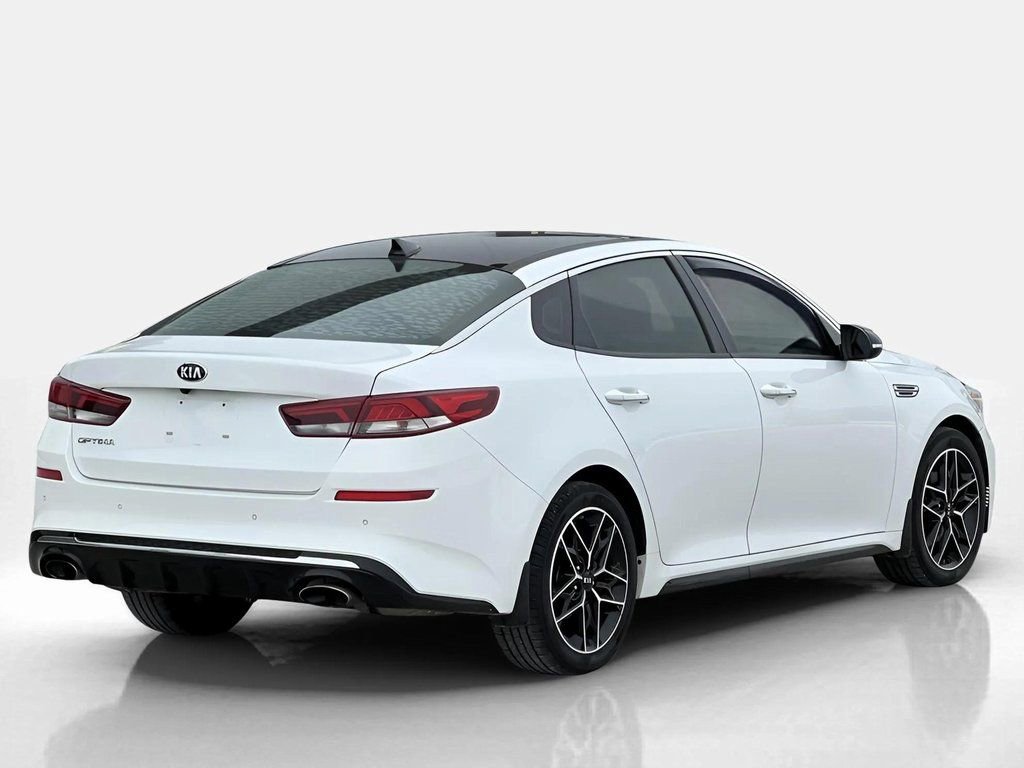 Used 2020 Kia Optima SE image 2