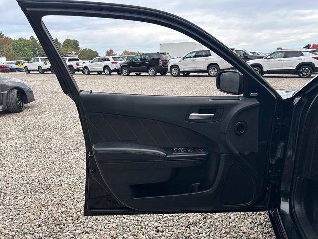 Used 2020 Dodge Charger SXT w/ Blacktop Package AWD/4WD image 21