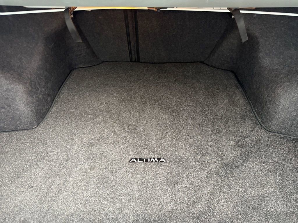 Used 2017 Nissan Altima 2.5 SV image 14