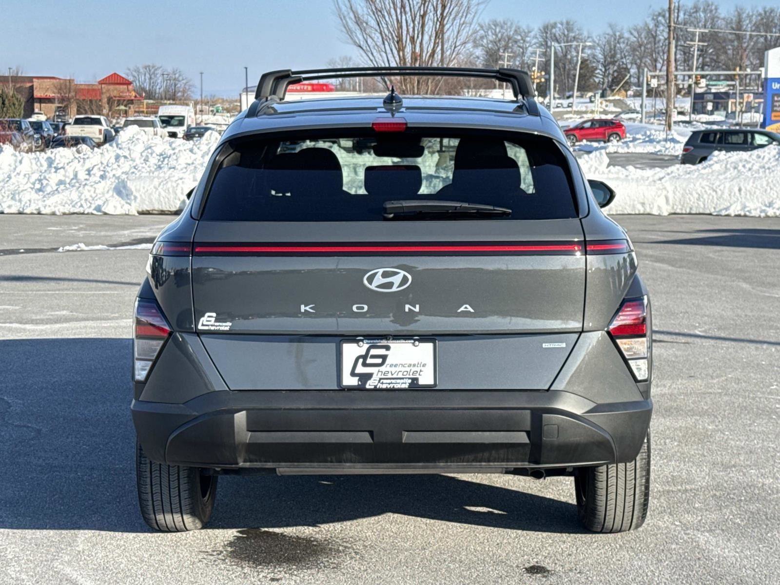 Used 2025 Hyundai Kona SEL image 25