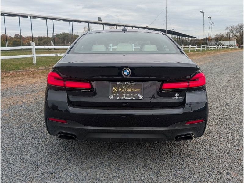 Used 2022 BMW 530i xDrive w/ M Sport Package image 6