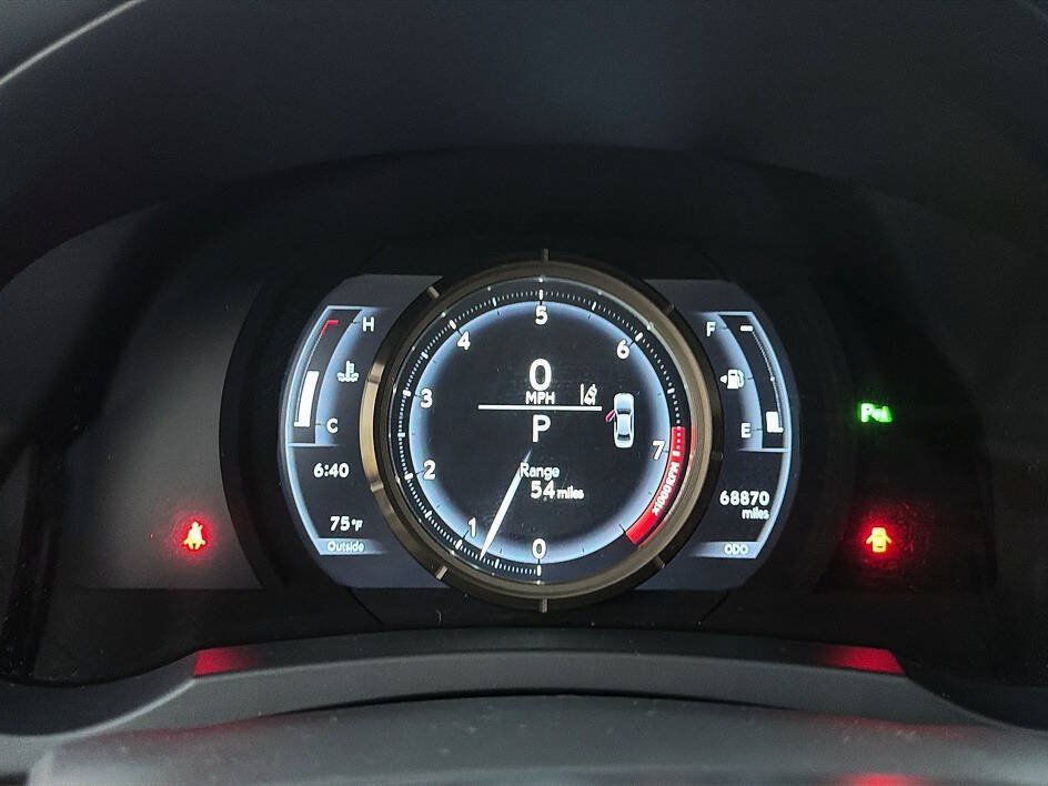 Used 2020 Lexus IS 350 F Sport w/ F Sport Package RWD image 7