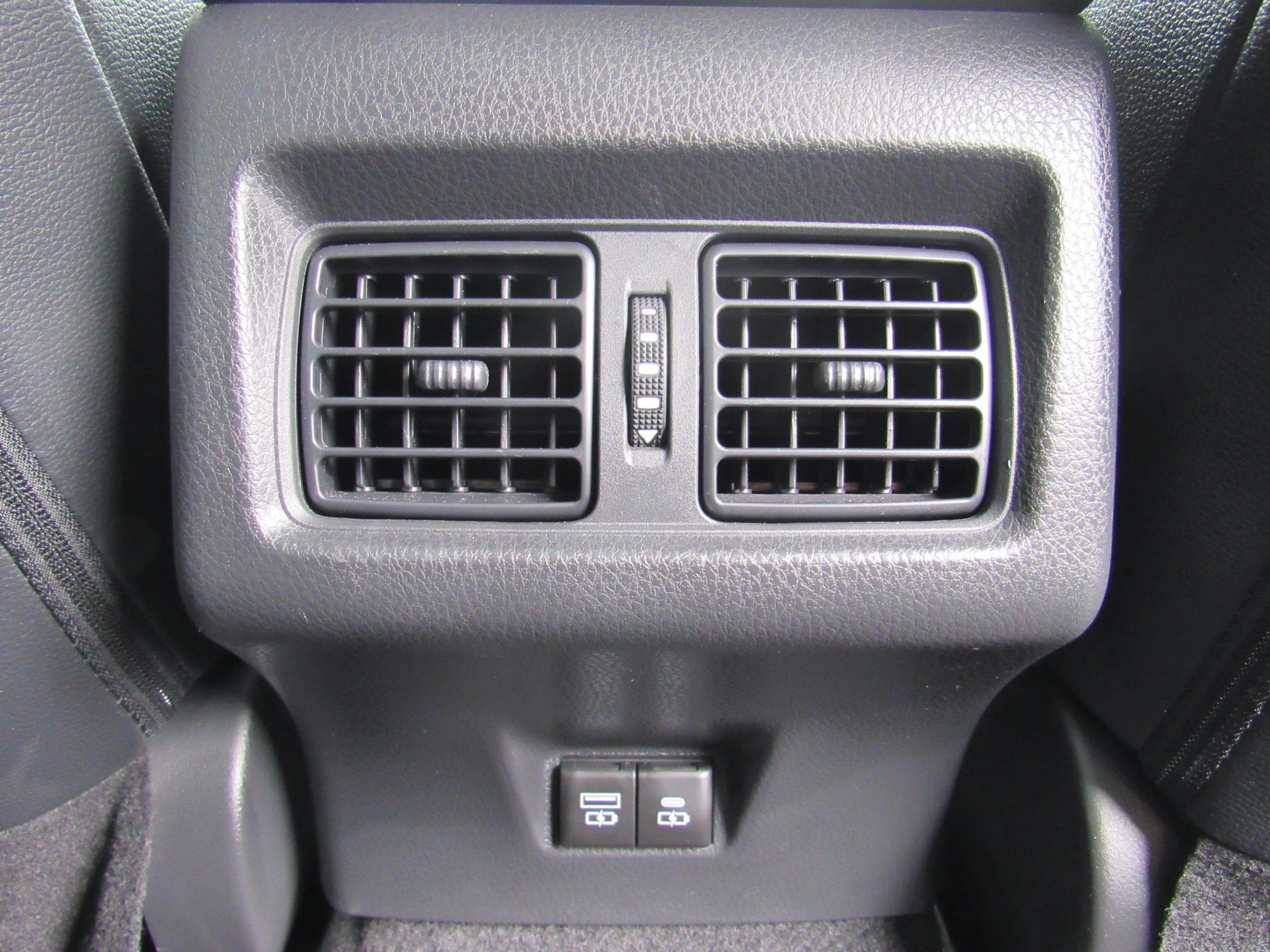 Used 2025 Toyota Camry XSE w/ Premium Package FWD image 38