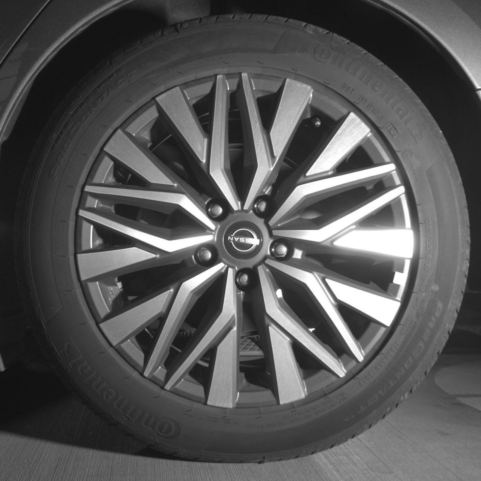 Used 2025 Nissan Altima 2.5 SV FWD image 16
