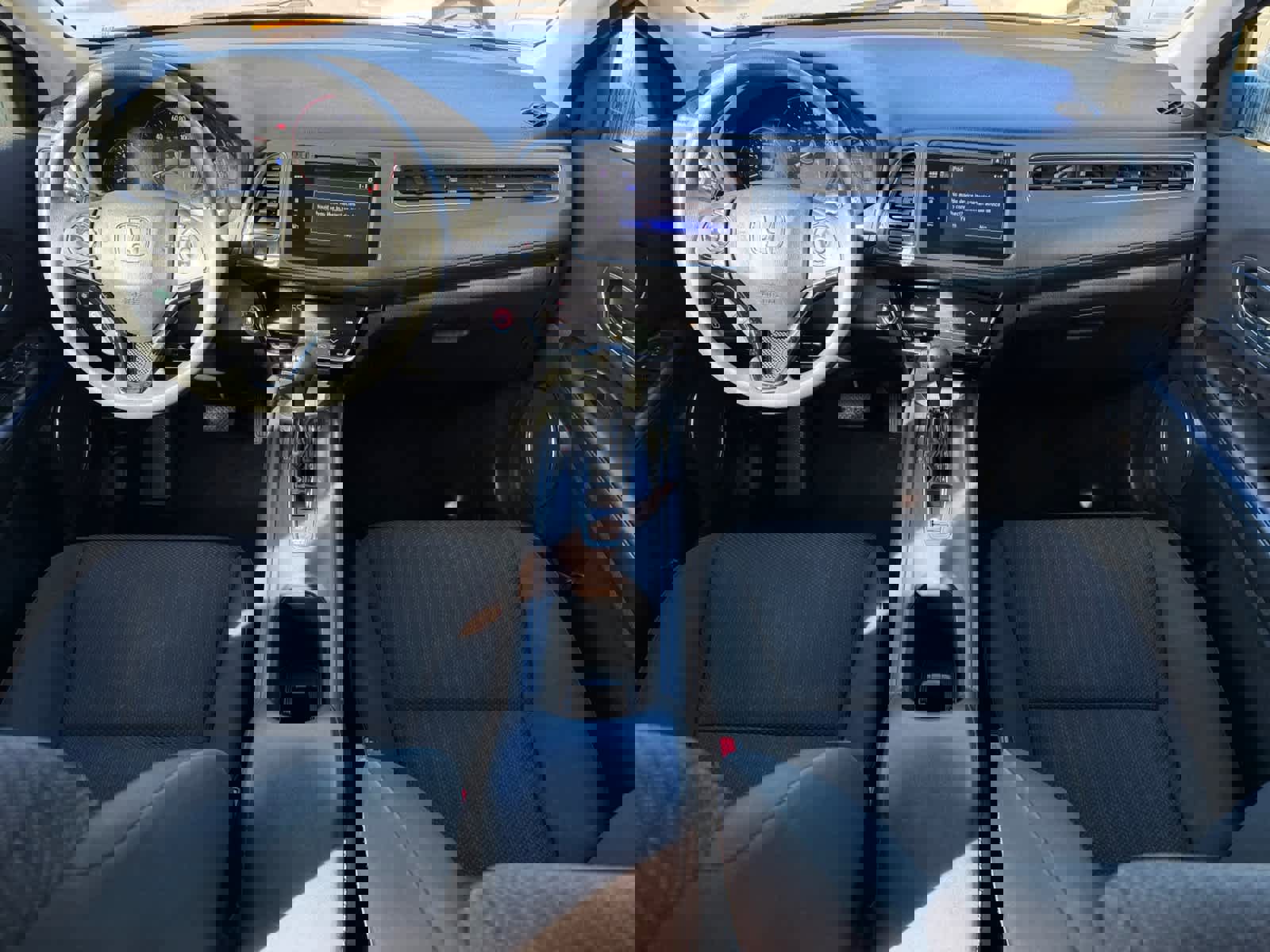 Used 2017 Honda HR-V EX image 12