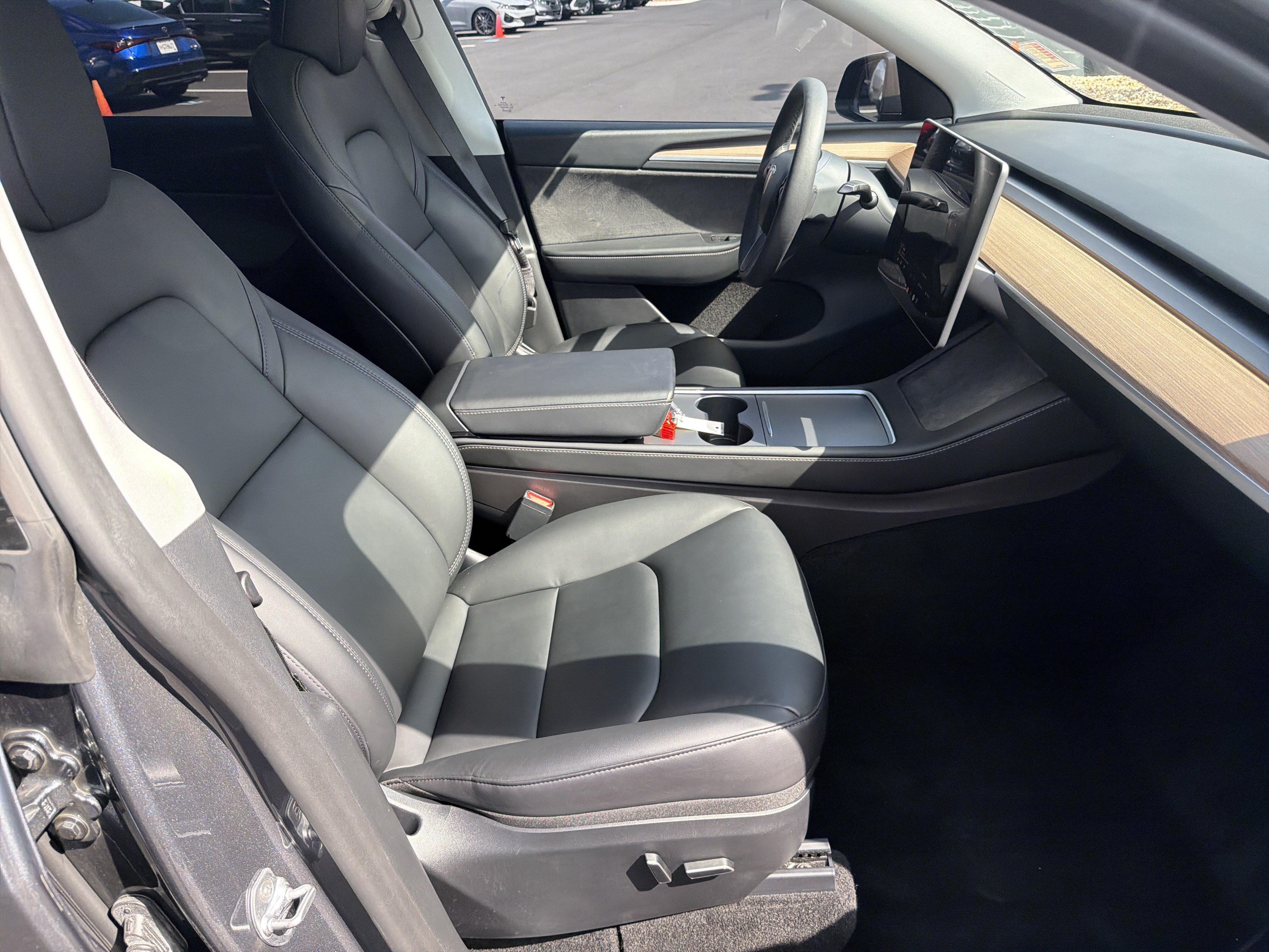 Used 2023 Tesla Model Y Long Range AWD/4WD image 13