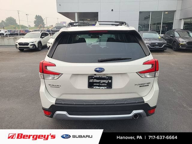 Used 2021 Subaru Forester Touring AWD/4WD image 3