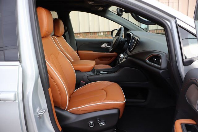 New 2026 Chrysler Pacifica Pinnacle AWD/4WD image 61