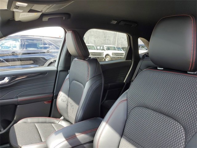 New 2025 Ford Escape ST-Line w/ Equipment Group 301A image 19