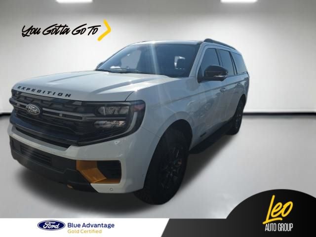 Used 2025 Ford Expedition Tremor AWD/4WD image 1