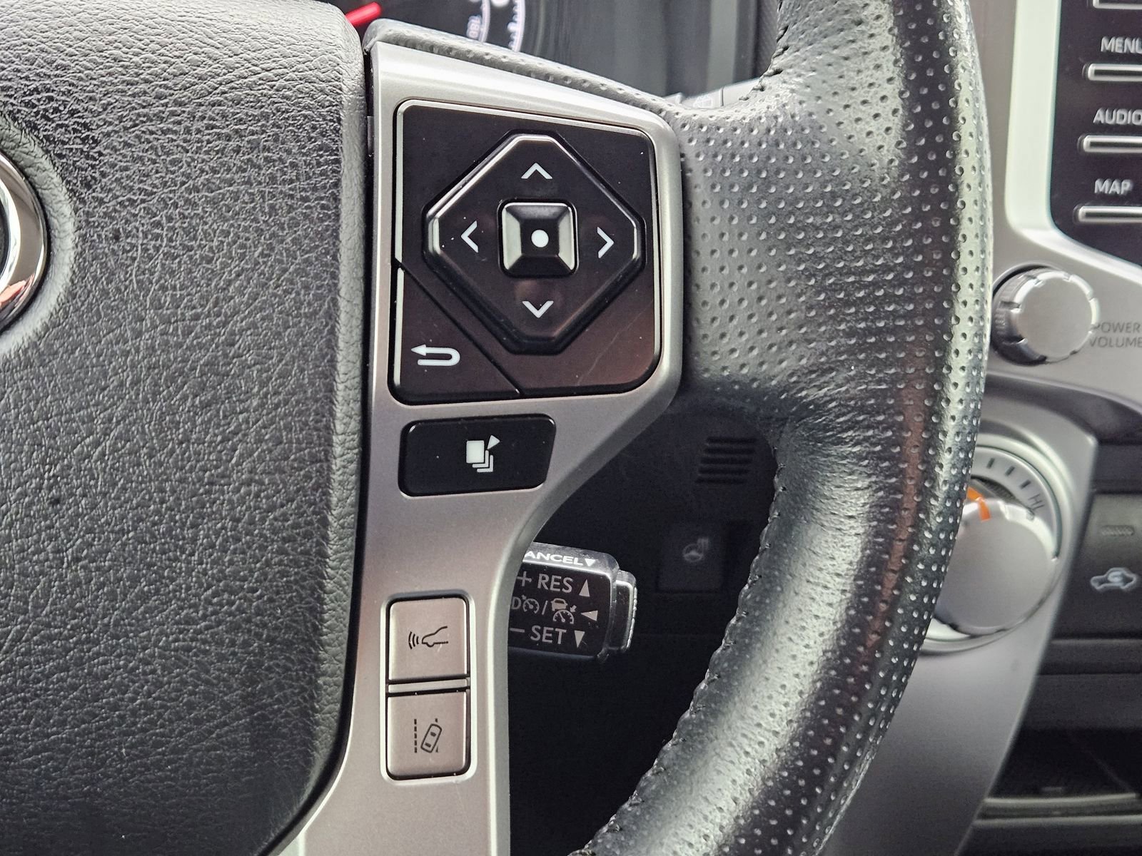 Used 2023 Toyota 4Runner SR5 Premium image 29