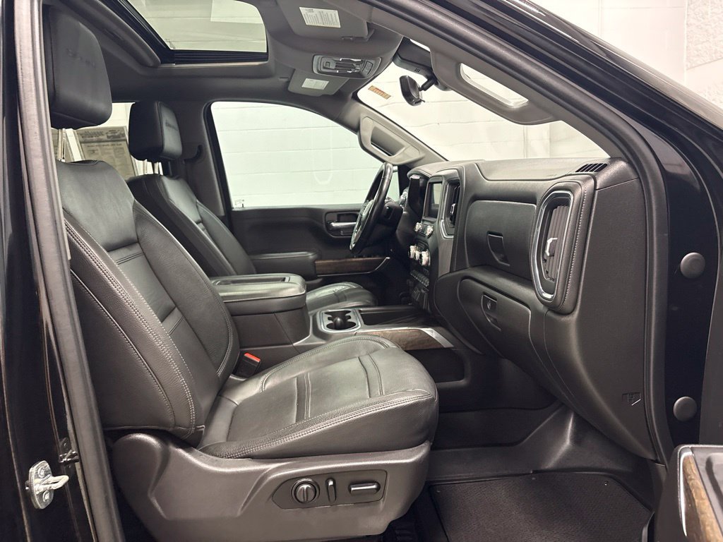 Used 2021 GMC Sierra 1500 Denali w/ Denali Carbonpro Edition AWD/4WD image 28