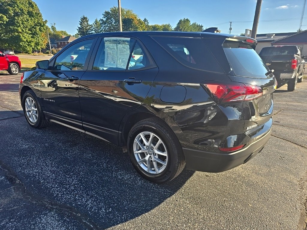 Used 2024 Chevrolet Equinox LS w/ LPO, Floor Liner Package image 3