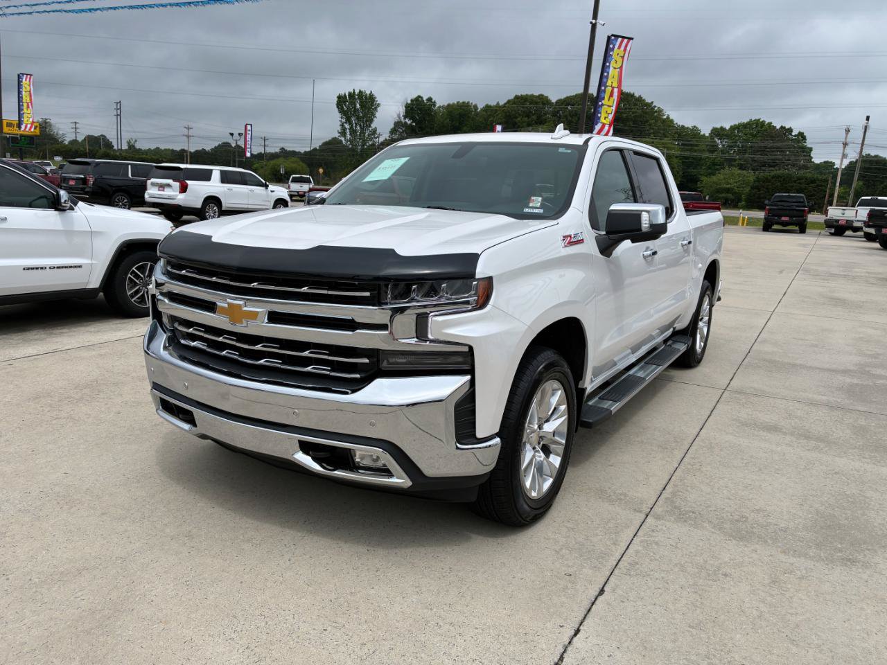 Used 2021 Chevrolet Silverado 1500 LTZ AWD/4WD image 2