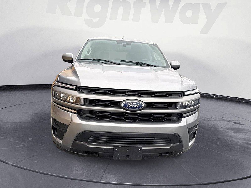 Used 2023 Ford Expedition XLT image 8