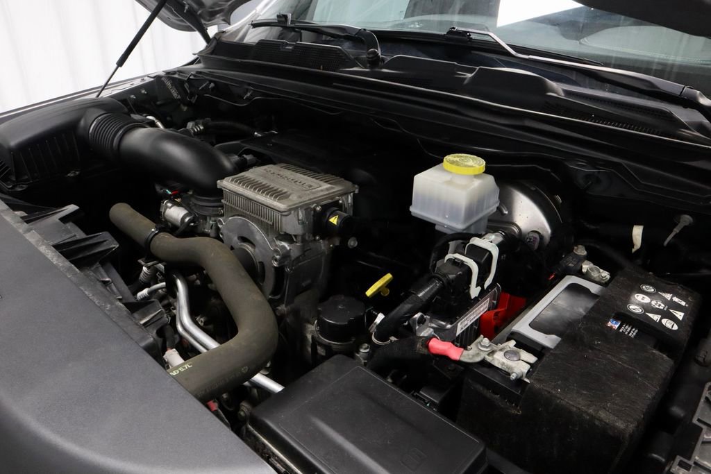 Used 2023 RAM 1500 Laramie AWD/4WD image 17