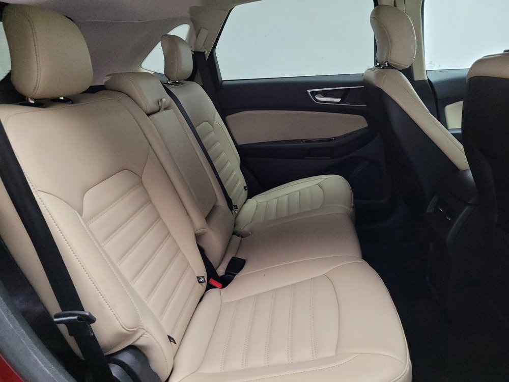 Used 2018 Ford Edge SEL w/ Equipment Group 201A FWD image 19
