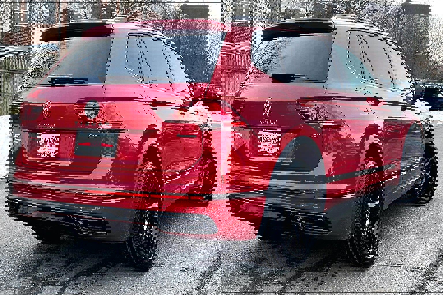 Used 2024 Volkswagen Tiguan SE R-Line image 12