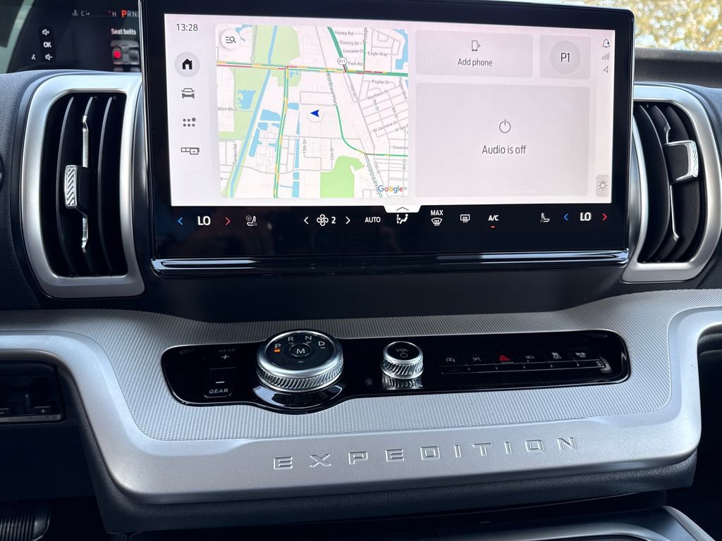 New 2026 Ford Expedition Active image 10