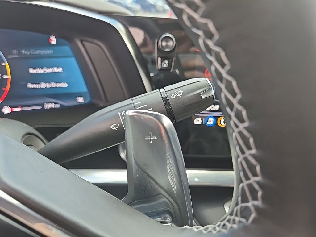 Used 2020 Chevrolet Corvette Stingray Coupe w/ Z51 Performance Package image 30