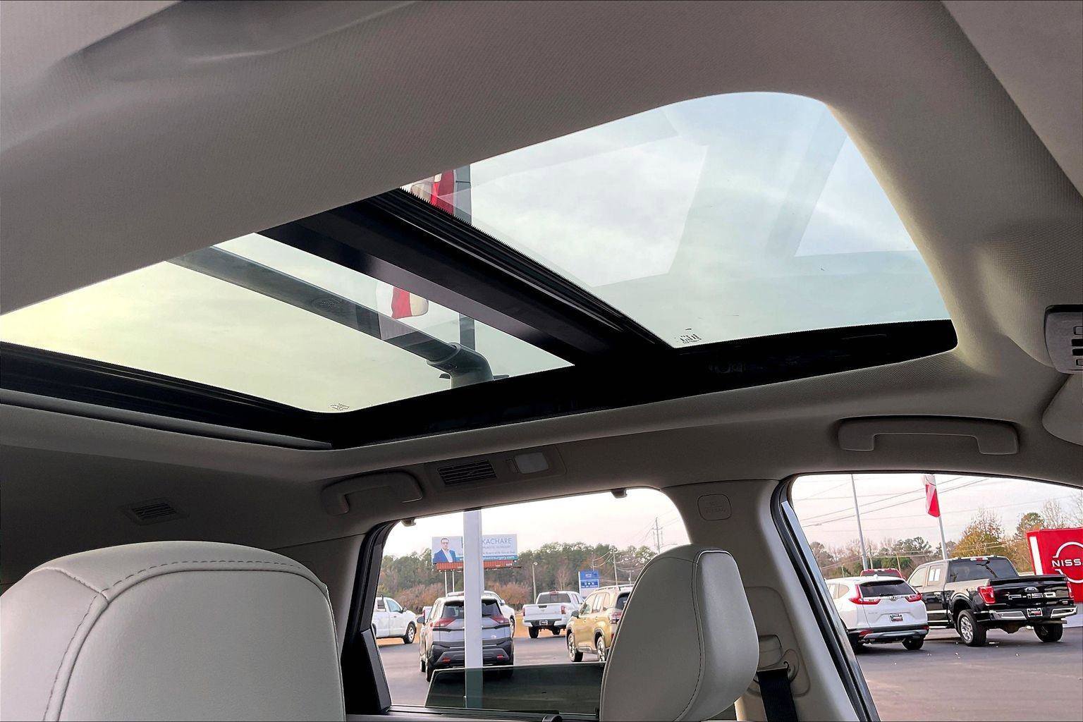 Certified 2024 Nissan Pathfinder SL w/ SL Premium Package image 23