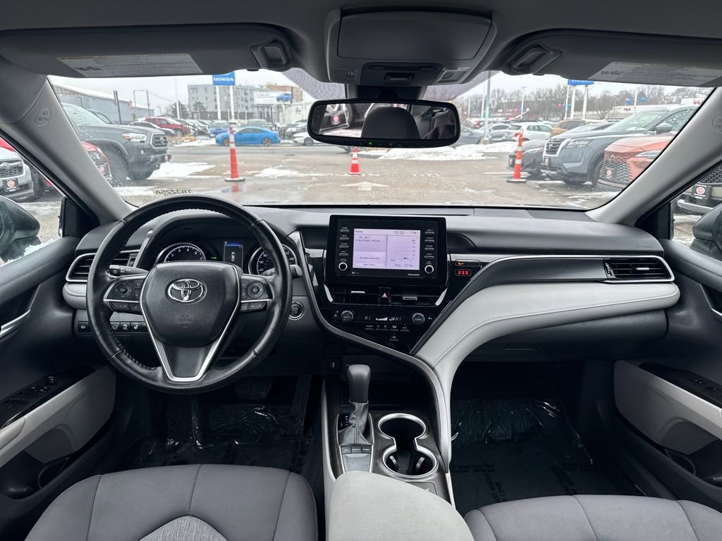 Used 2023 Toyota Camry LE image 10