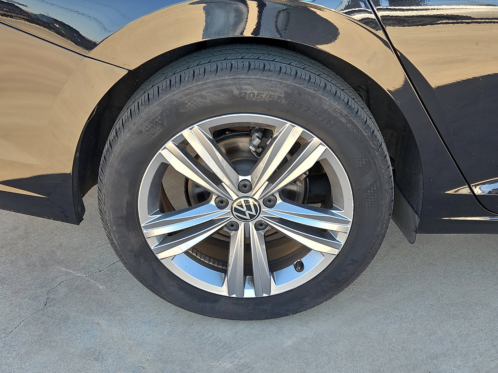 Used 2024 Volkswagen Jetta SE image 7