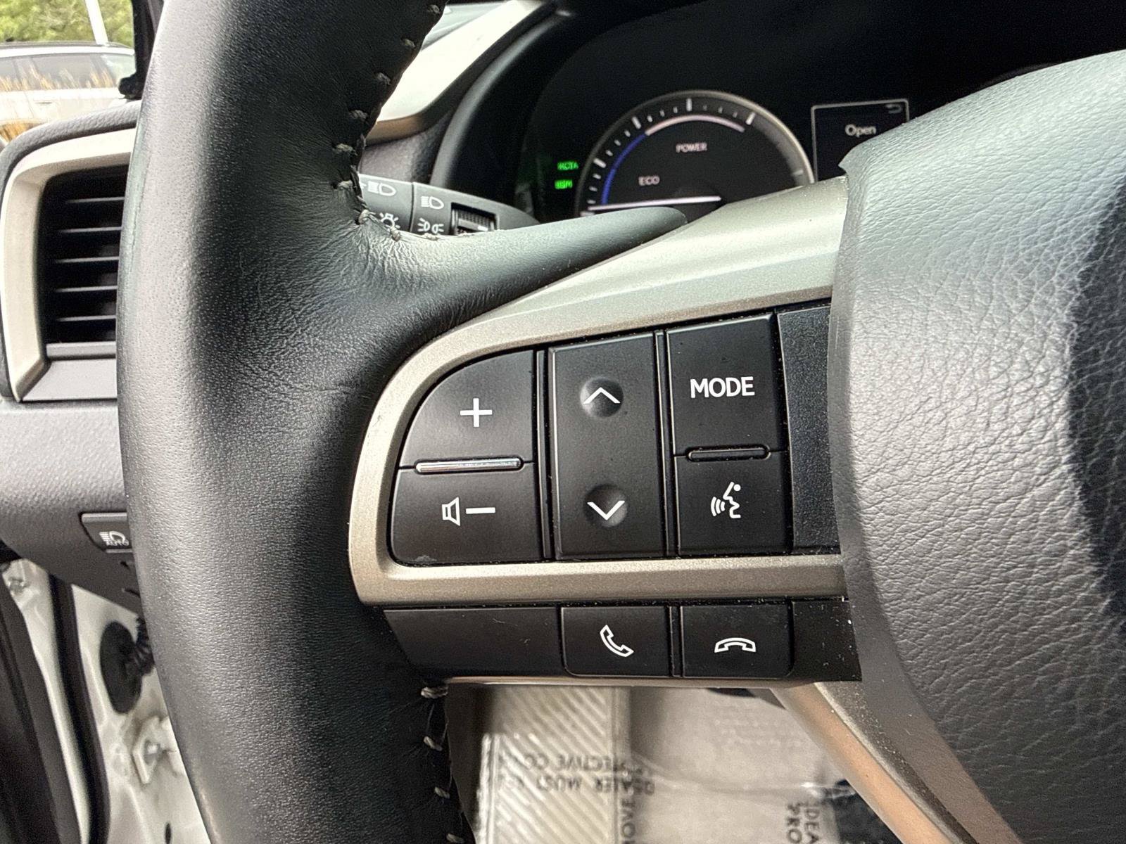 Used 2016 Lexus RX 450h AWD w/ Cold Weather Package image 37