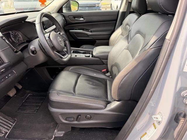 Used 2022 Nissan Pathfinder SL w/ SL Premium Package AWD/4WD image 10