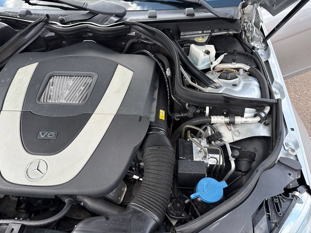 Used 2009 Mercedes-Benz C 300 Sedan image 21
