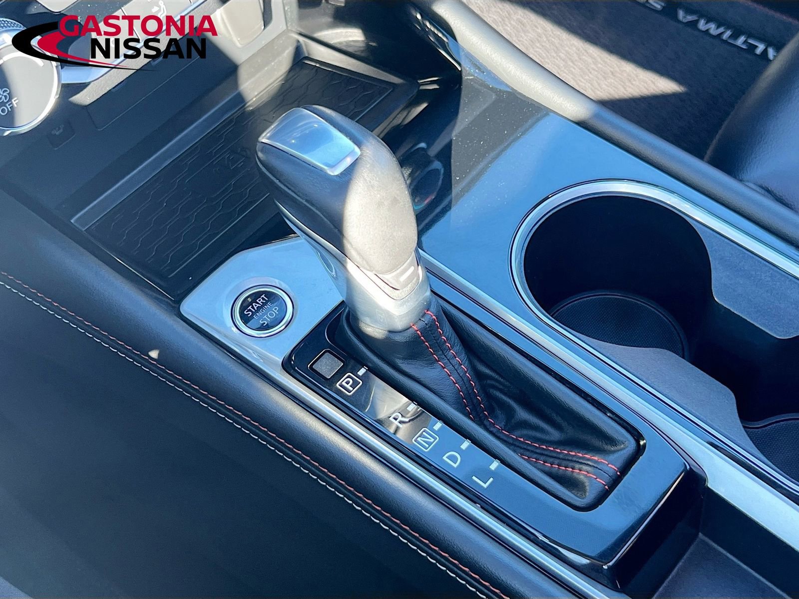 Used 2024 Nissan Altima 2.5 SR w/ SR Premium Package image 22