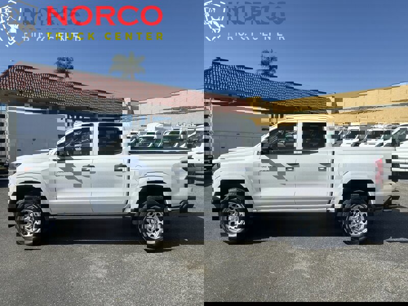 Used 2023 Chevrolet Colorado W/T image 5