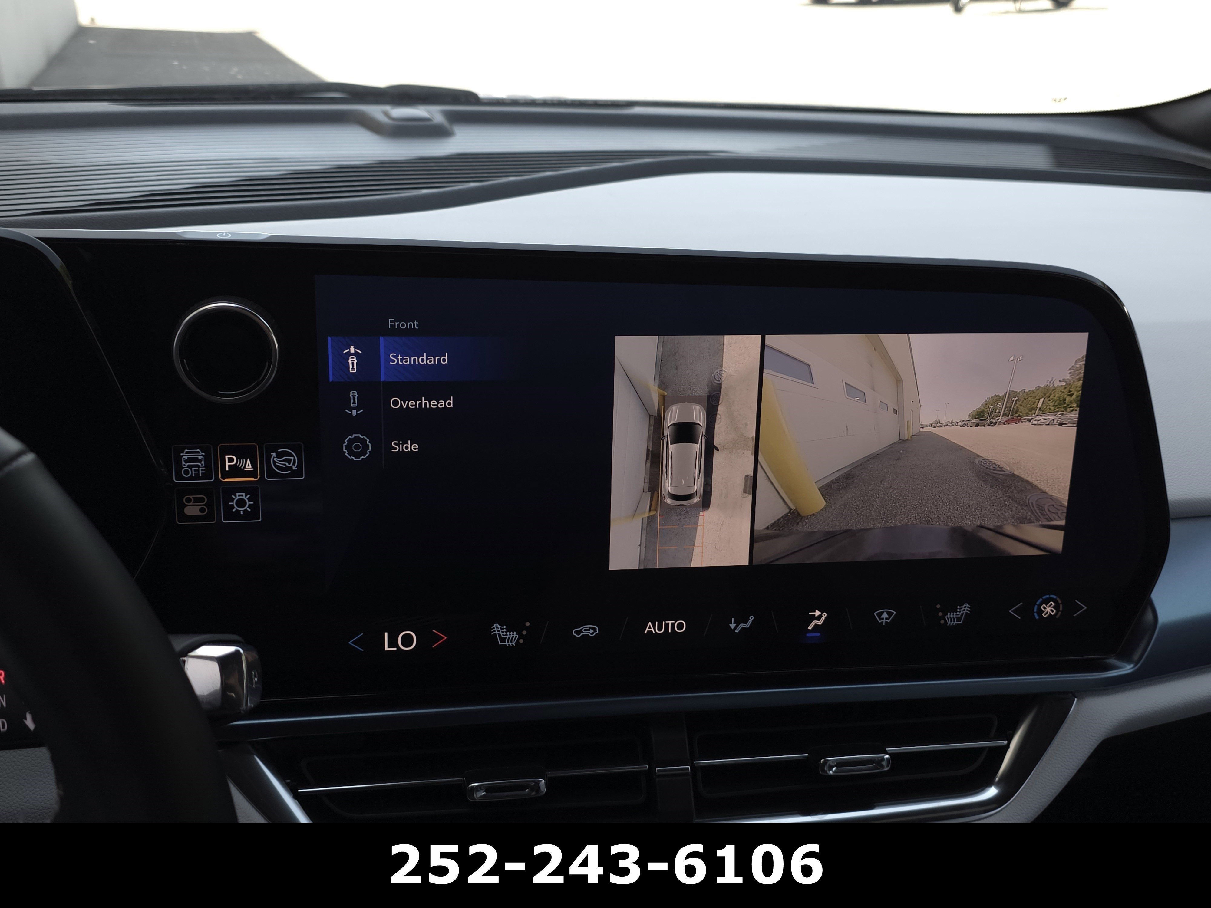Used 2025 Chevrolet Equinox EV LT FWD image 20