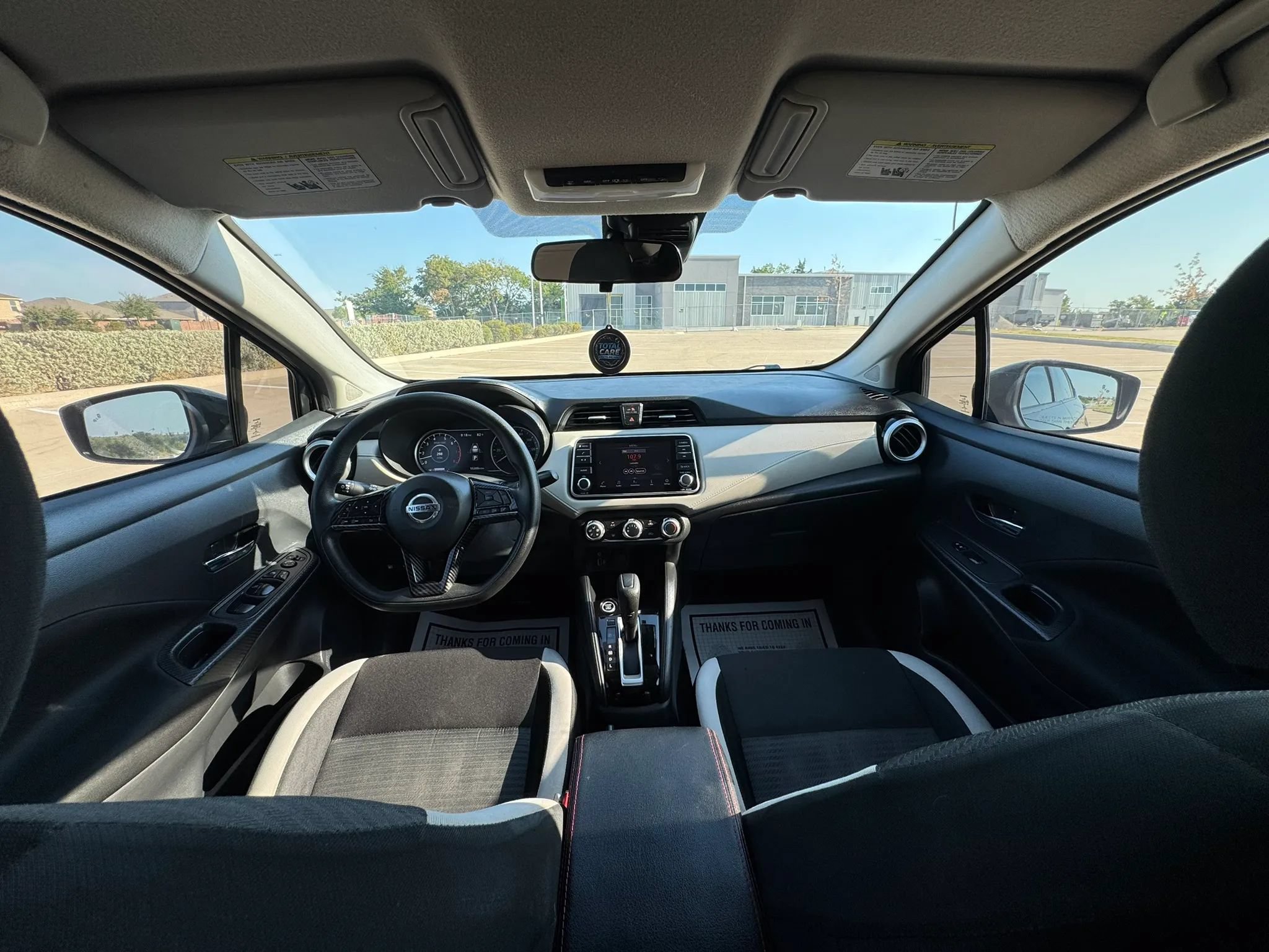 Used 2022 Nissan Versa SV FWD image 34