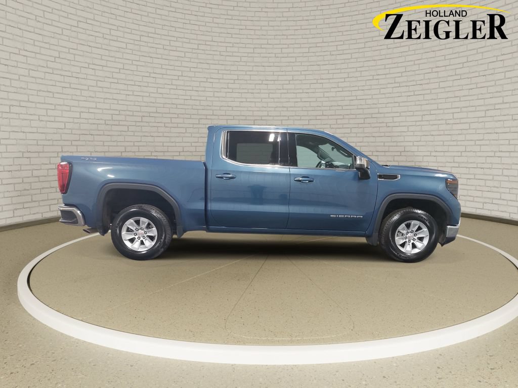 Used 2024 GMC Sierra 1500 SLE w/ Preferred Package AWD/4WD image 4